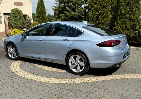 Opel Insignia cena 59700 przebieg: 187000, rok produkcji 2017 z Kościerzyna małe 407